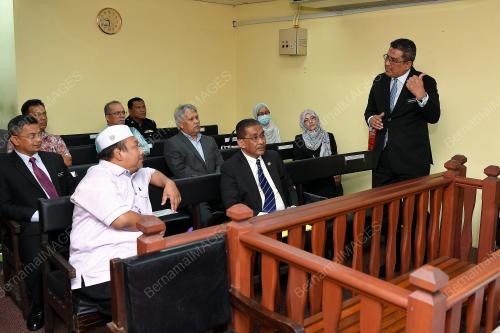 DATUK TAKIYUDDIN HASSAN