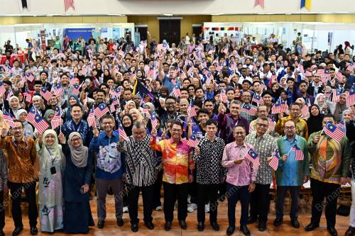 DATUK MUSTAPHA SAKMUD