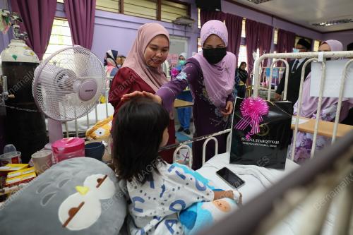 SULTANAH NUR ZAHIRAH