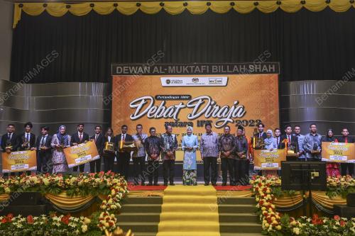 DEBAT DIRAJA