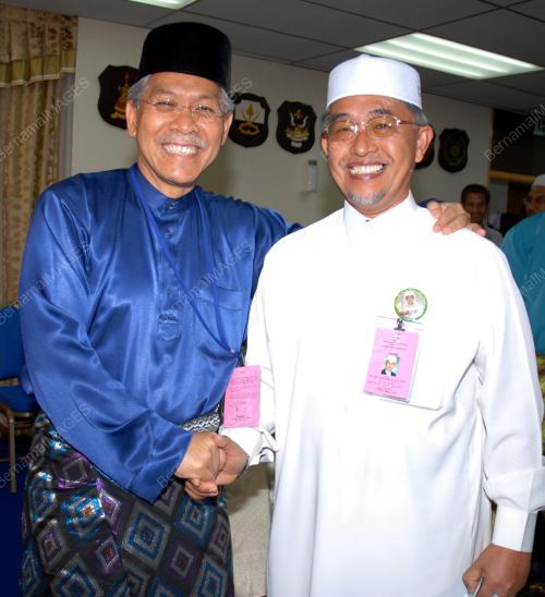 PENAMAAN CALON