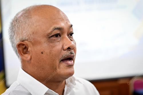 DATUK DR M NOOR AZMAN TAIB