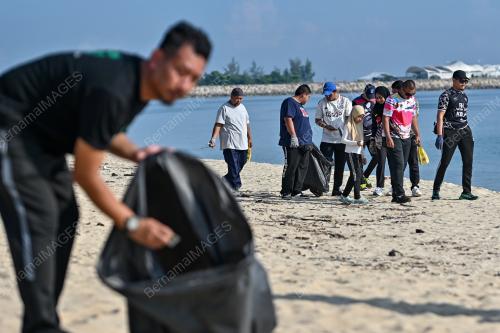 HARI CUCI MALAYSIA 2024