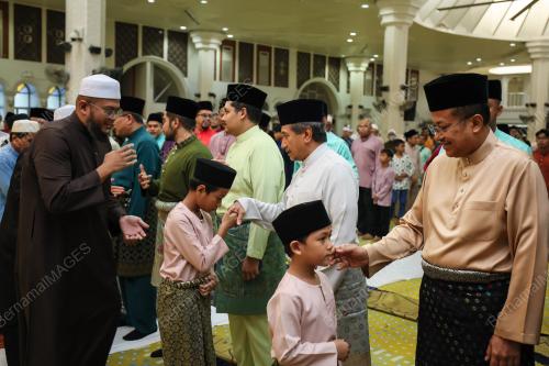 SULTAN MIZAN ZAINAL ABIDIN