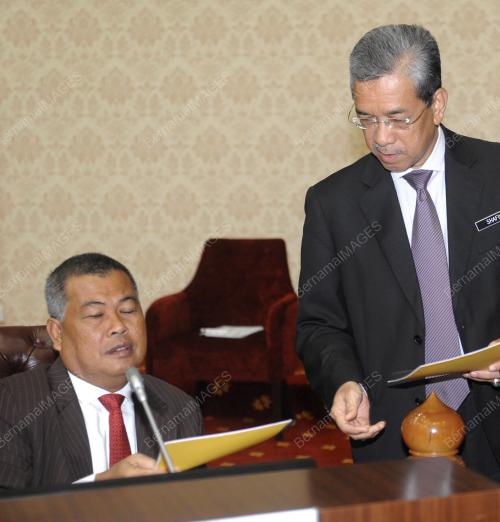 TR04_30092013_SIDANG_DUN