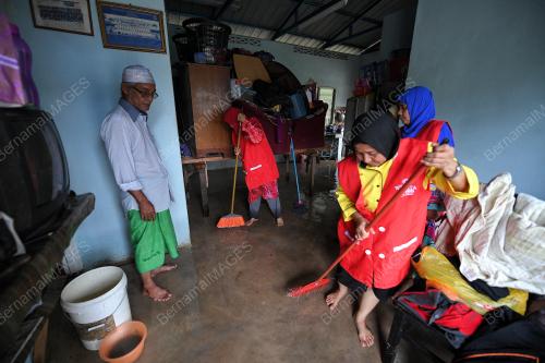 TR04_30112017_BANJIR