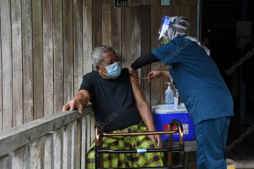 VAKSIN COVID-19 DI RUMAH