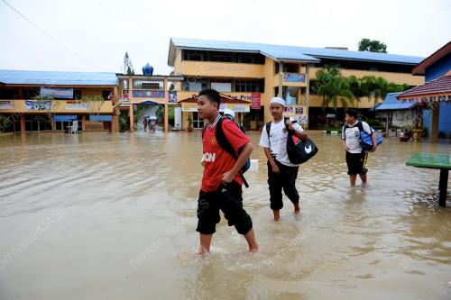 TR05_01012013_HULU_BANJIR