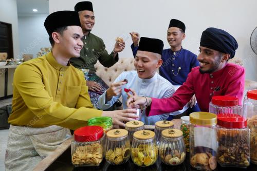HARI RAYA AIDILFITRI BERBILANG BANGSA