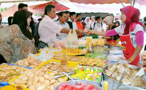 DATUK SERI AHMAD SAID