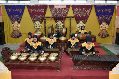 GAMELAN SEKOLAH KEBANGSAAN GONG NANGKA