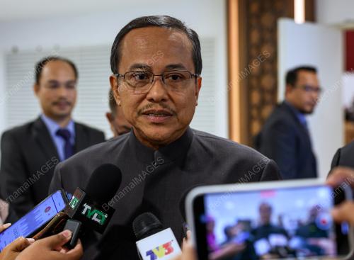 DATUK SERI DR AHMAD SAMSURI MOKHTAR