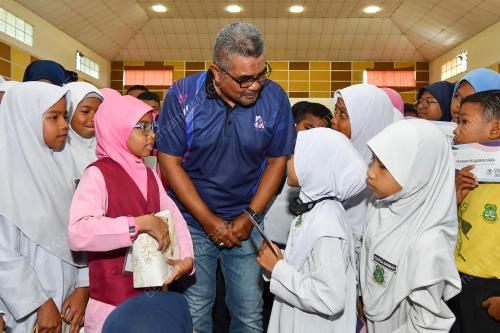 DATUK MOHD RAZMAN YAACOB