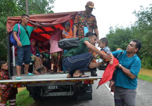 TR05_03112018_BANJIR