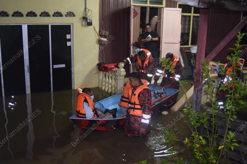 BANJIR KILAT