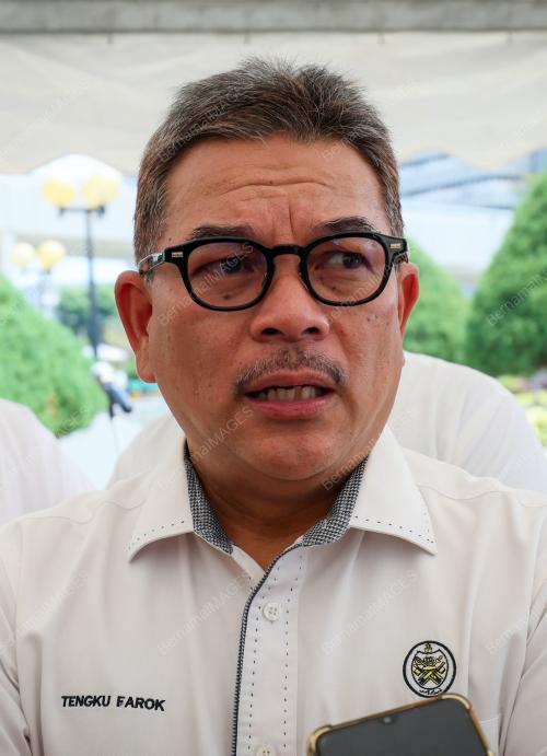 DATUK SERI TENGKU FAROK HUSSIN TENGKU ABDUL JALIL