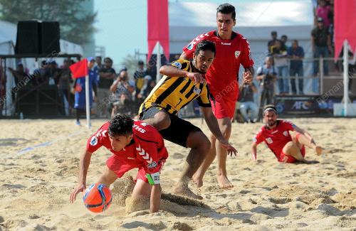 TR05_04032017_BOLA_PANTAI