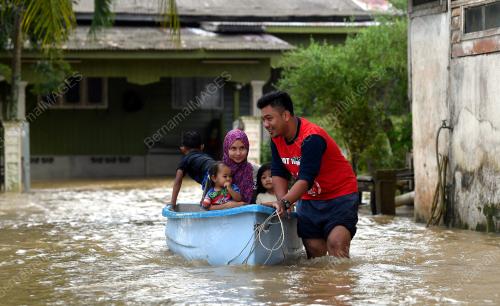 TR05_05012018_BANJIR