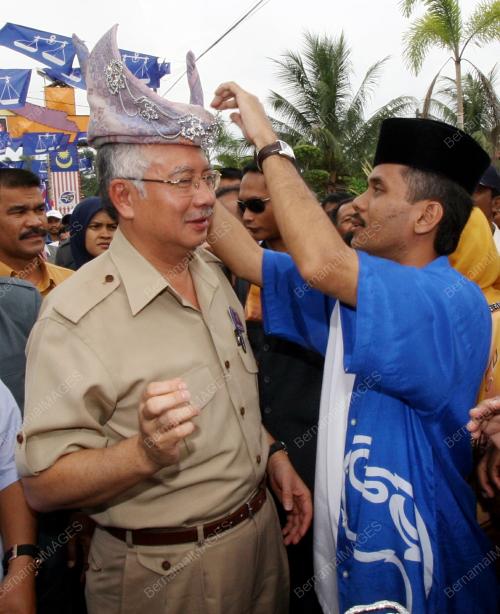 MOHD NAJIB TUN ABDUL RAZAK