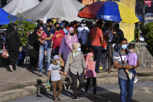 BAZAR RAMADAN DATARAN SHAH BANDAR