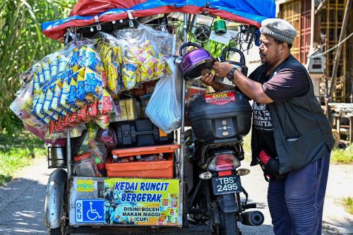 KEDAI RUNCIT BERGERAK