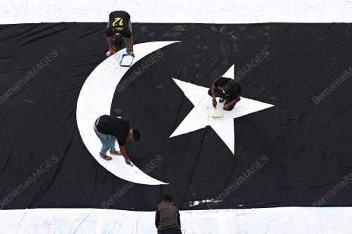BENDERA DAN KAIN RENTANG GERGASI TFC