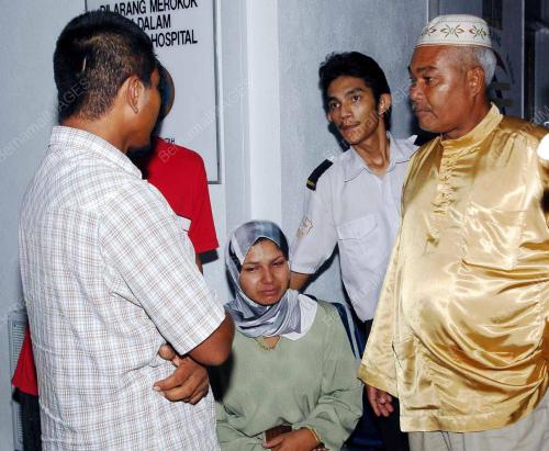 WANITA MATI DIROMPAK