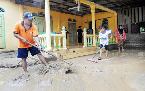 TR05_09012015_BANJIR