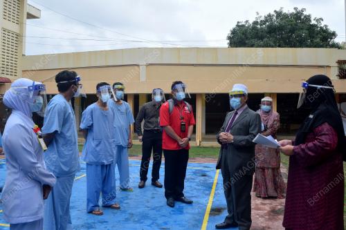 DR ALIAS RAZAK
