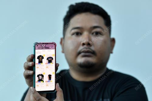 USAHAWAN OKU