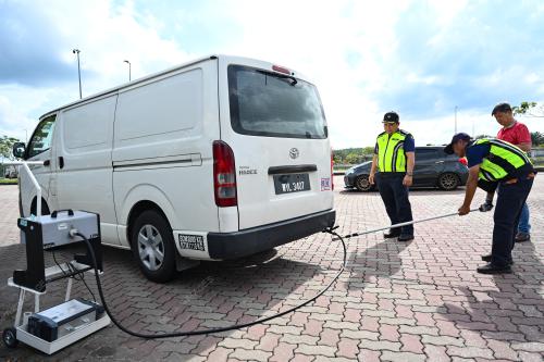 OPS GERAK KENDERAAN BERMOTOR