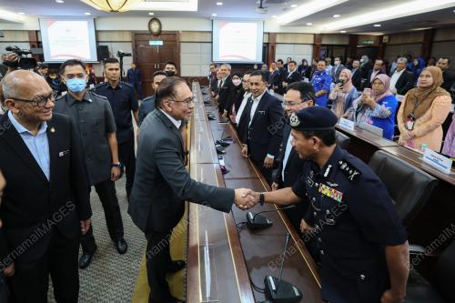 DATUK SERI ANWAR IBRAHIM