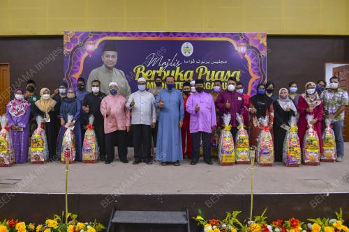 DATUK SERI DR AHMAD SAMSURI MOKHTAR