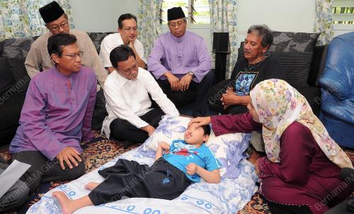 TR05_12072015_SHAFIE_LAWAT