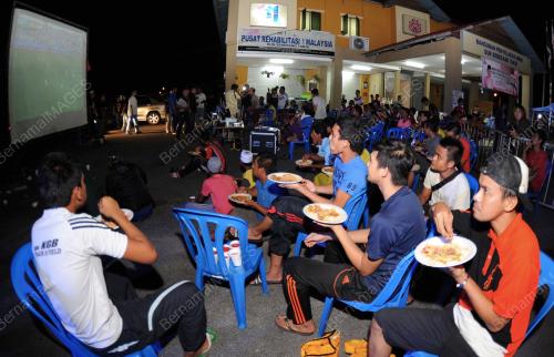 TR05_14072014_PIALA_DUNIA