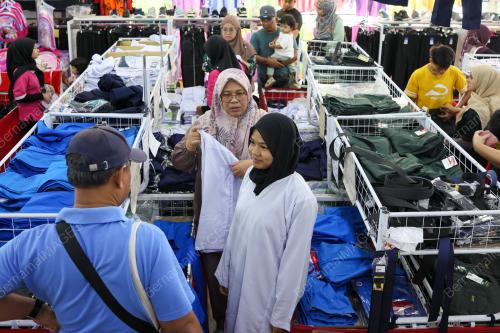JUALAN KEMBALI KE SEKOLAH