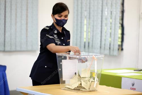 PILIHAN RAYA UMUM KE-15 (PRU15)