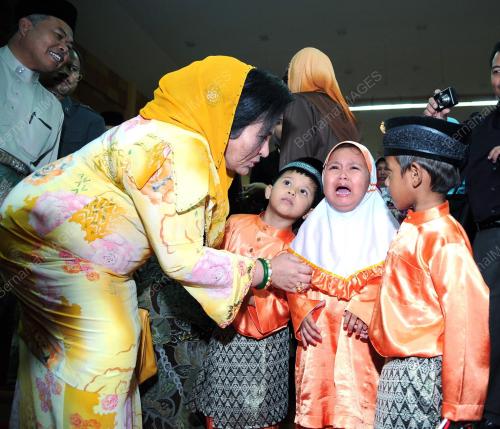 DATIN SERI ROSMAH MANSOR
