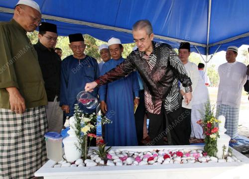 ABDULLAH AHMAD BADAWI