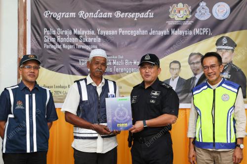 DATUK MAZLI MAZLAN