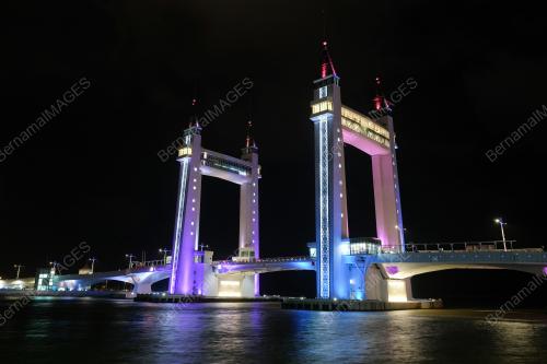 JAMBATAN ANGKAT KUALA TERENGGANU