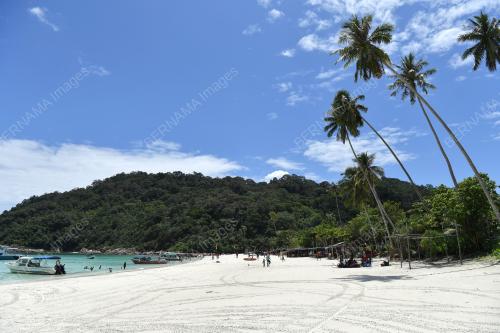 INDUSTRI PELANCONGAN TERENGGANU
