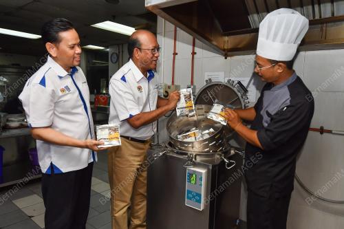 DATUK AZMAN MOHD YUSOF