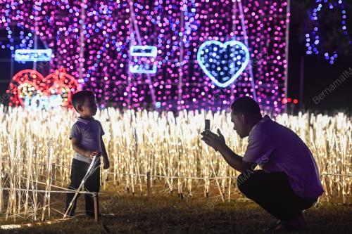 LUNA LIGHT WONDERLAND 2024