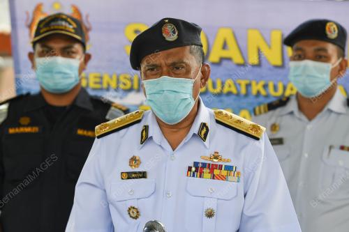 LAKSAMANA PERTAMA AMRAN DAUD