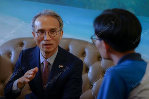YEO SEUNG-BAE
