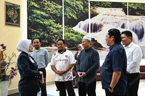 KES PUKUL LELAKI OKU