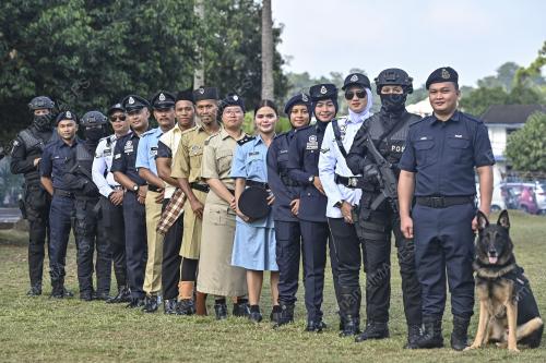 SAMBUTAN HARI POLIS KE 216