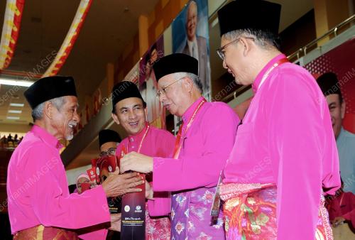 TR05_20082016_PM_UMNO
