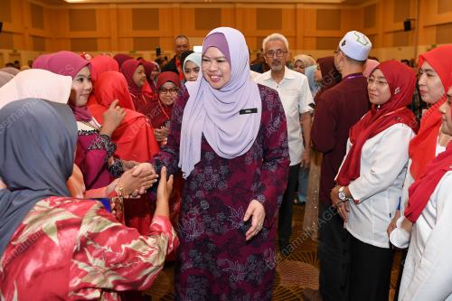 DATUK SERI RINA MOHD HARUN